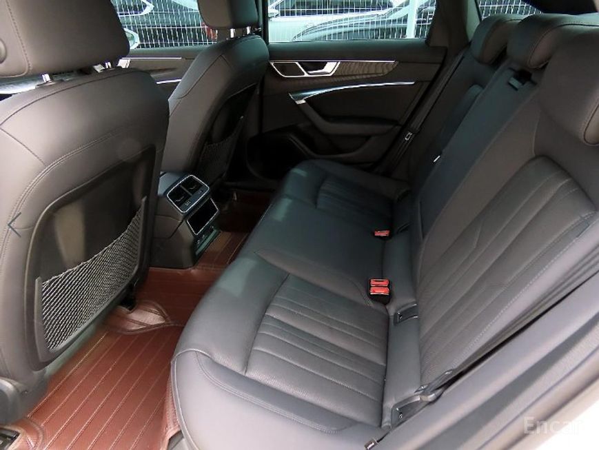 Audi A6 - фото 5