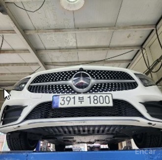 Mercedes-Benz CLS-Class - фото 0