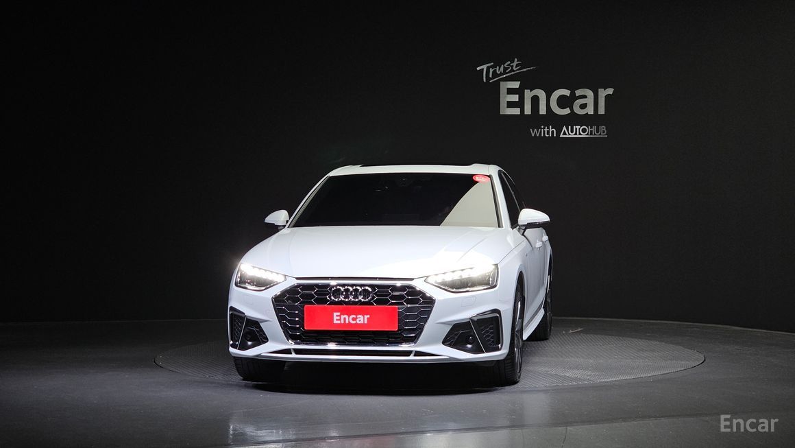 Audi A4 - фото 2