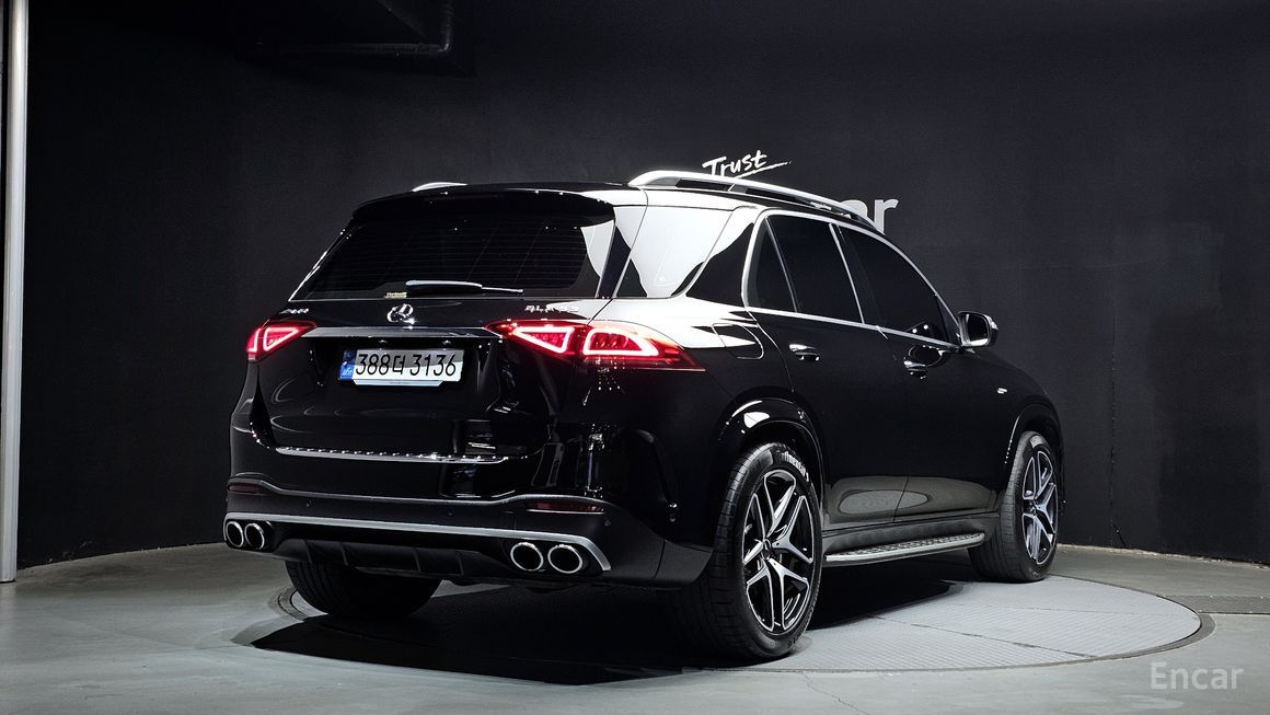 Mercedes-Benz GLE-Class - фото 1