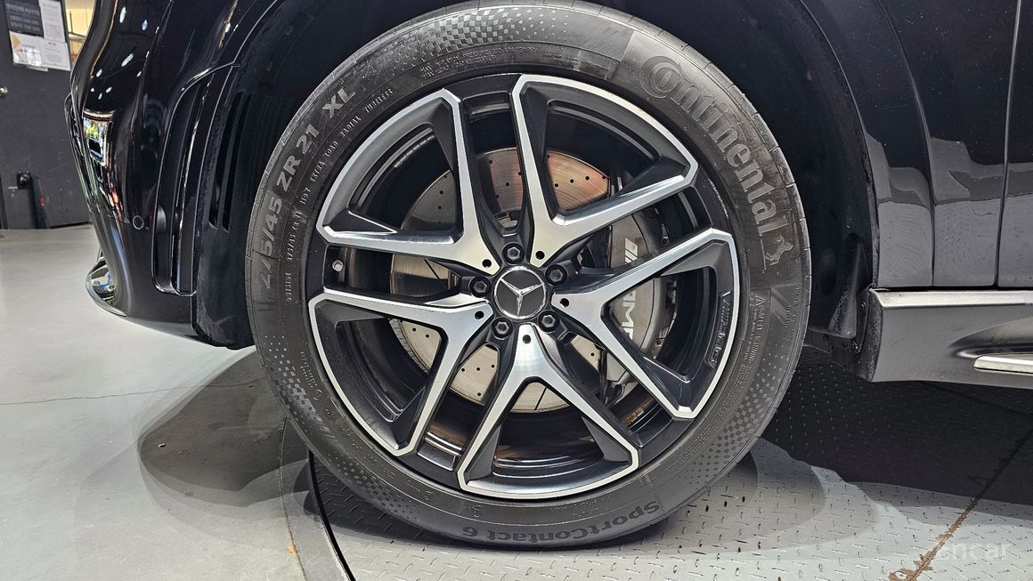 Mercedes-Benz GLE-Class - фото 4