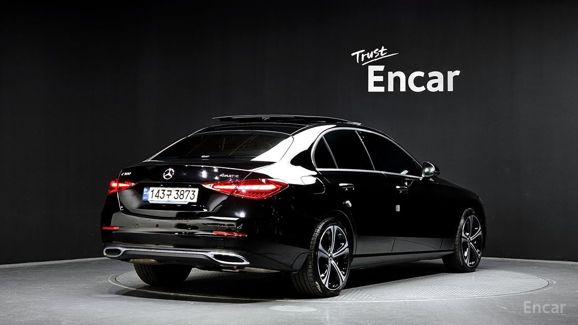 Mercedes-Benz C-Class - фото 1