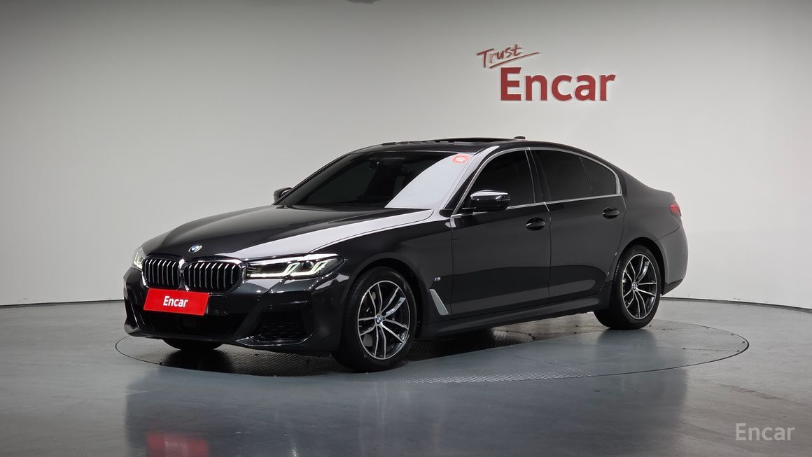 BMW 5 Series - фото 0