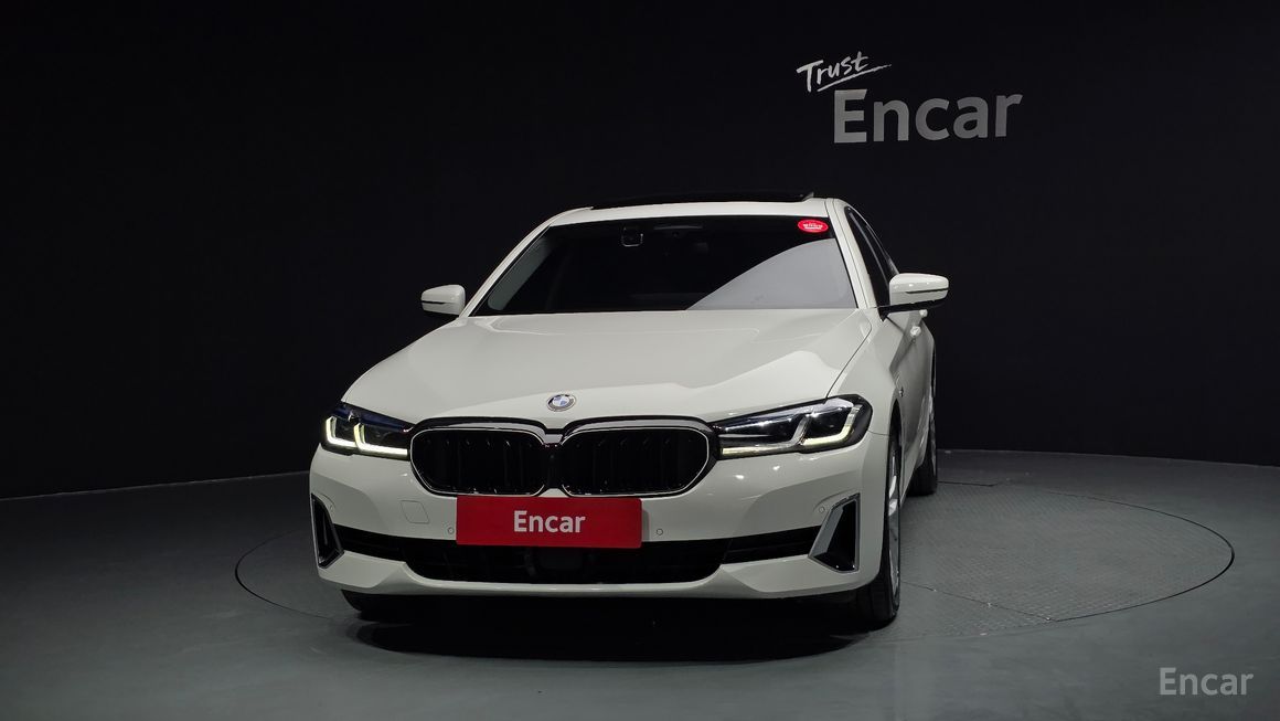 BMW 5 Series - фото 2