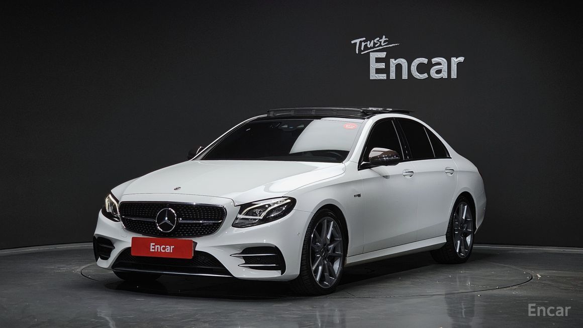 Mercedes-Benz E-Class - фото 0