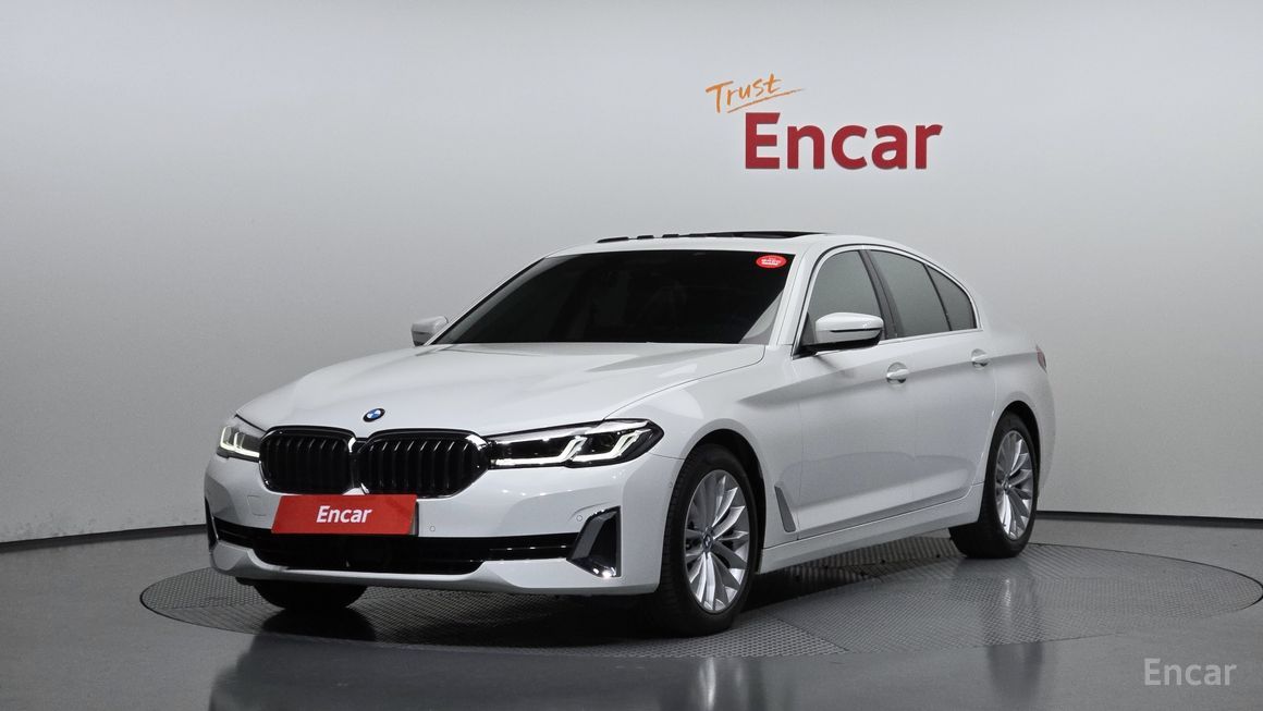 BMW 5 Series - фото 0