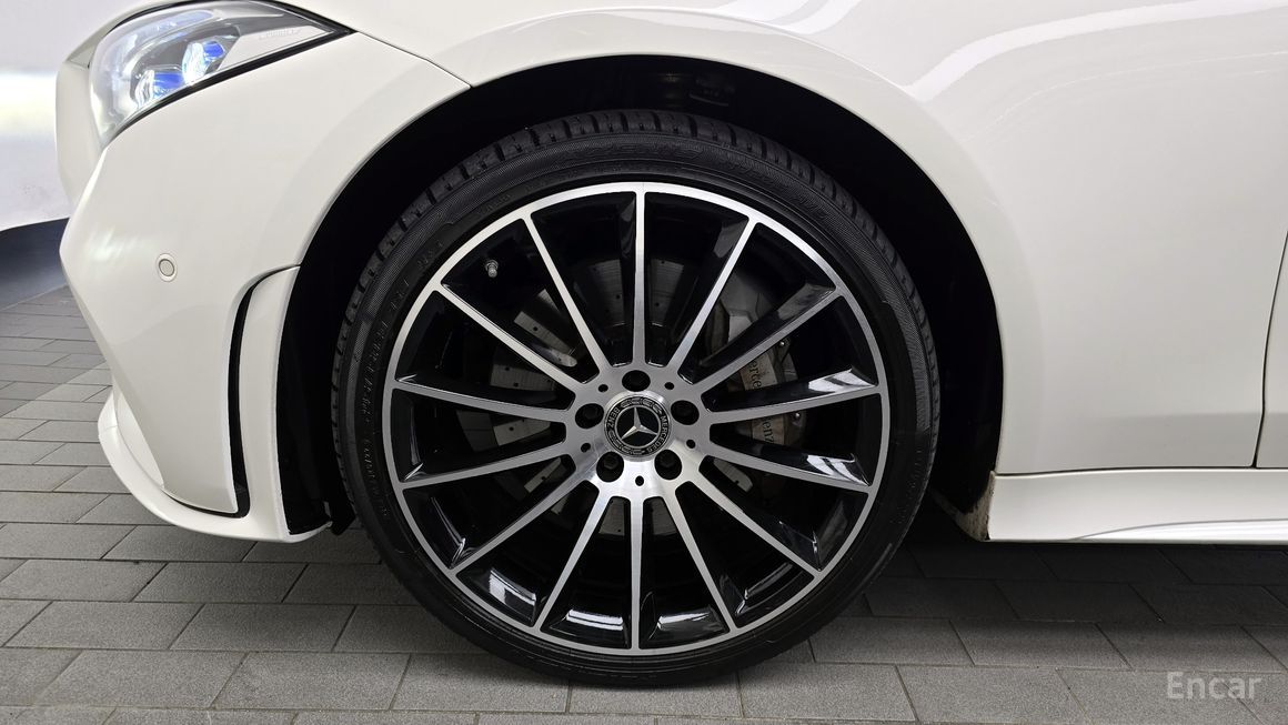 Mercedes-Benz CLS-Class - фото 4