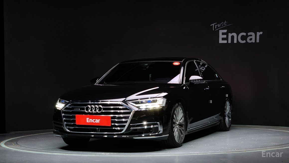 Audi A8 - фото 0