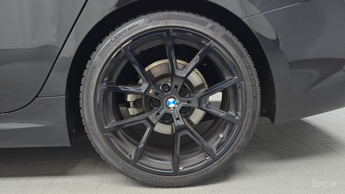 BMW 3 Series - фото 4