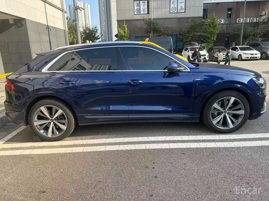 Audi Q8 - фото 2