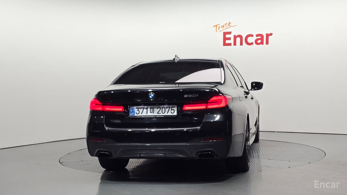 BMW 5 Series - фото 3