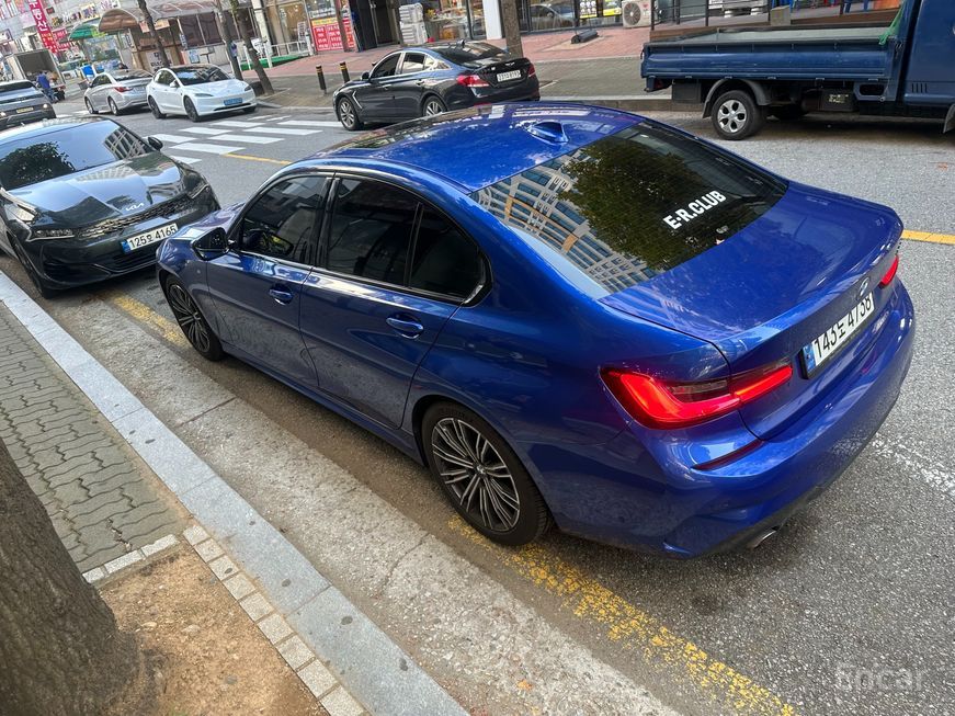 BMW 3 Series - фото 1