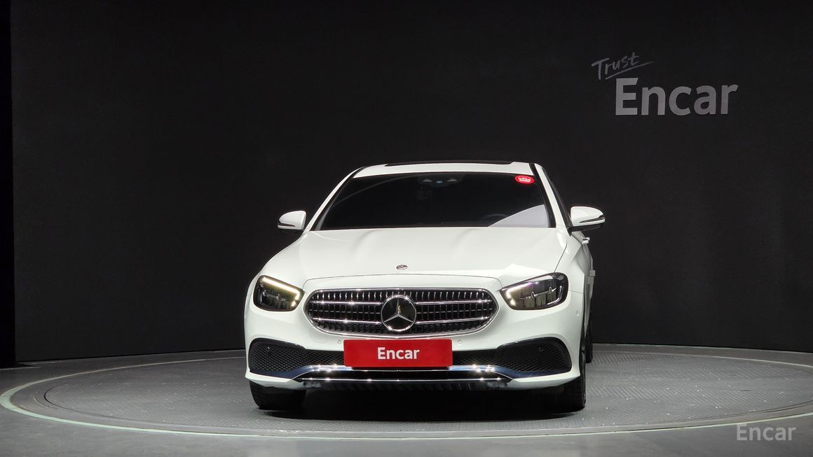 Mercedes-Benz E-Class - фото 2