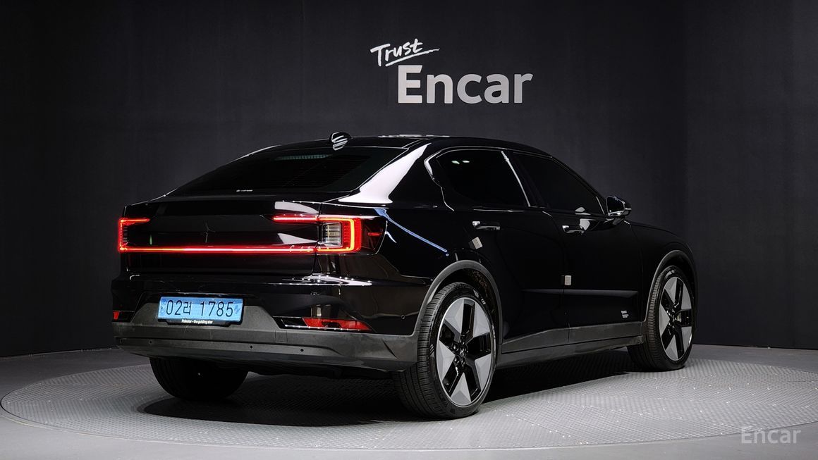 Polestar 2 - фото 1