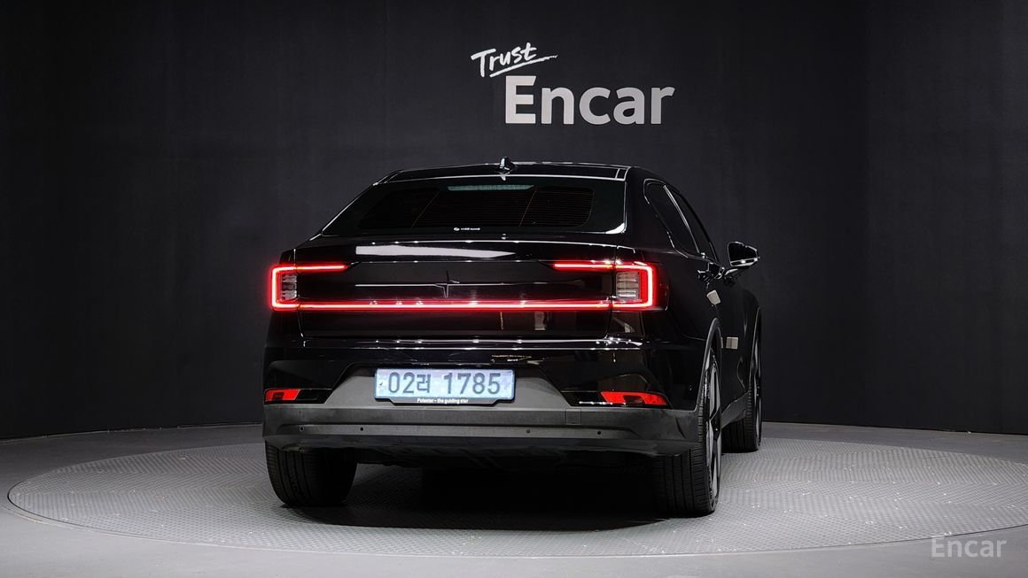 Polestar 2 - фото 3