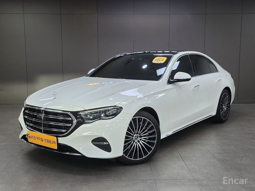 Mercedes-Benz E-Class - фото 0