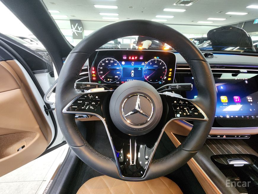 Mercedes-Benz E-Class - фото 3