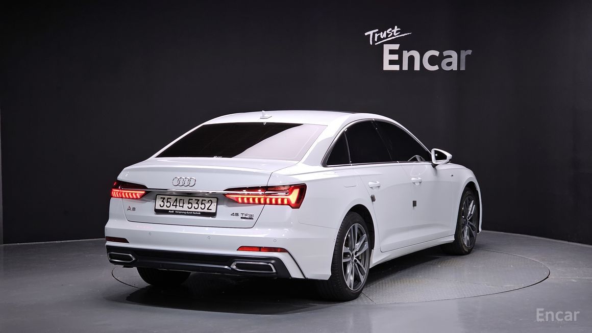 Audi A6 - фото 1