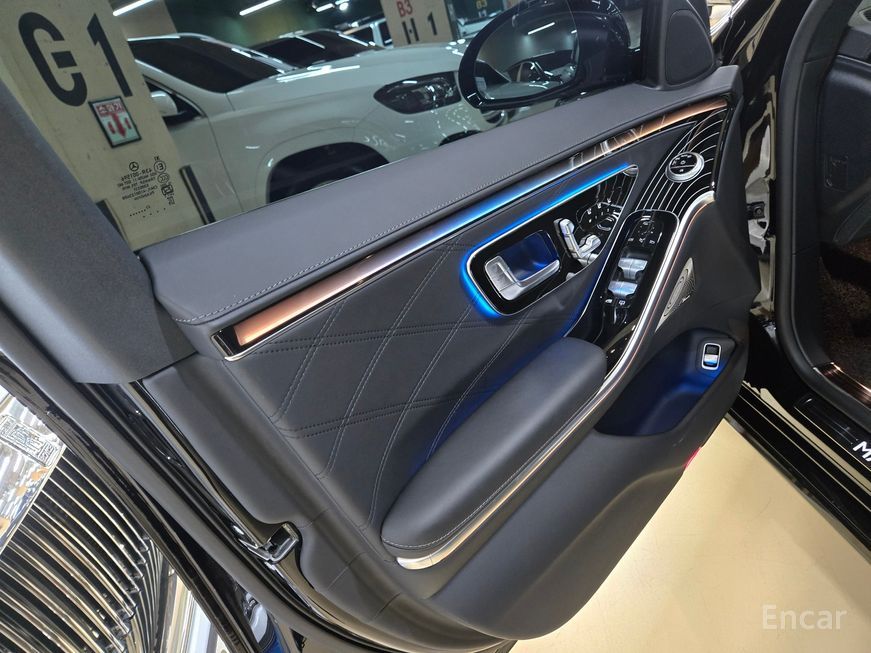 Mercedes-Benz S-Class - фото 3