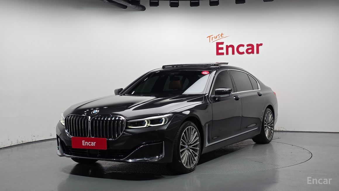 BMW 7 Series - фото 0