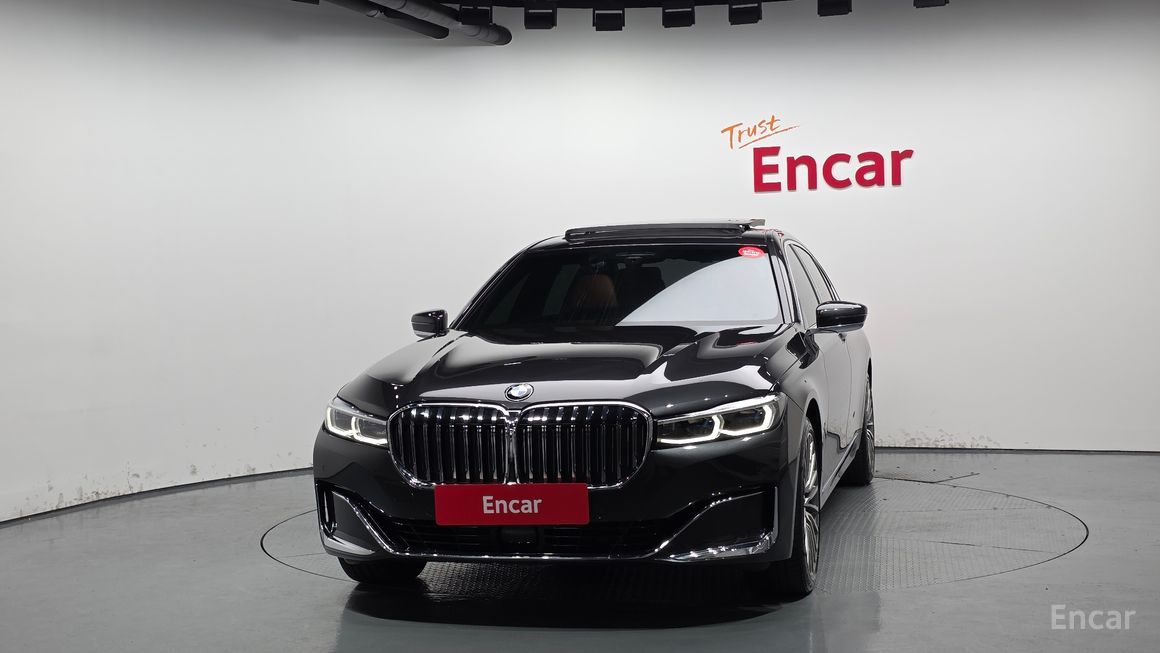 BMW 7 Series - фото 2