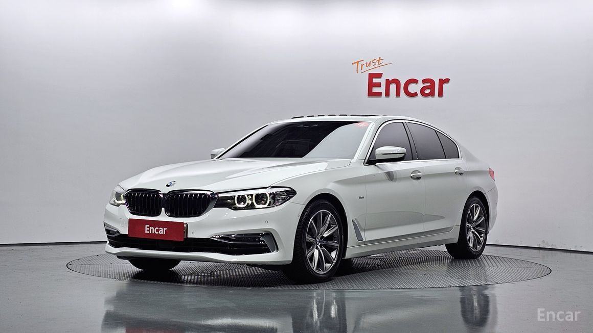 BMW 5 Series - фото 0