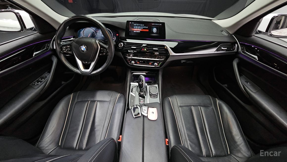 BMW 5 Series - фото 6