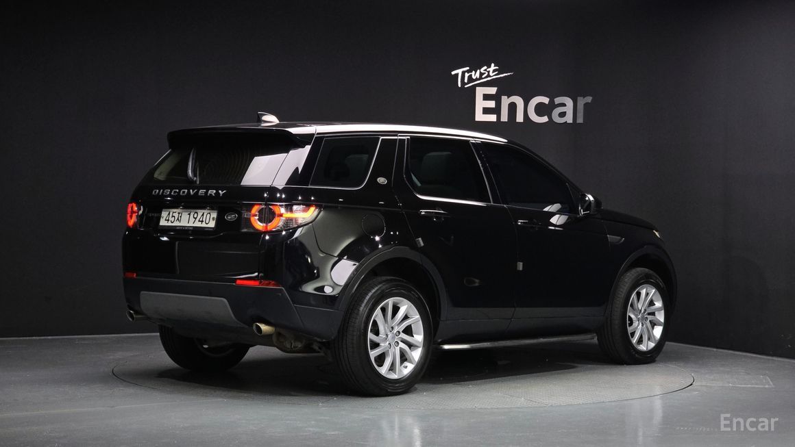 Land Rover Discovery Sports - фото 1