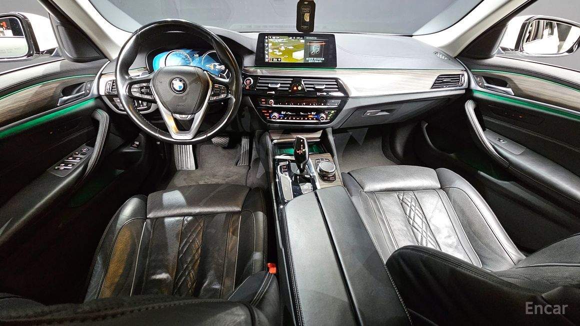 BMW 5 Series - фото 6