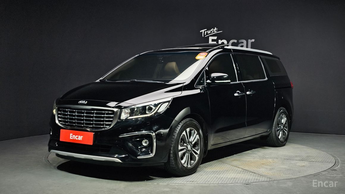 Kia Carnival - фото 0