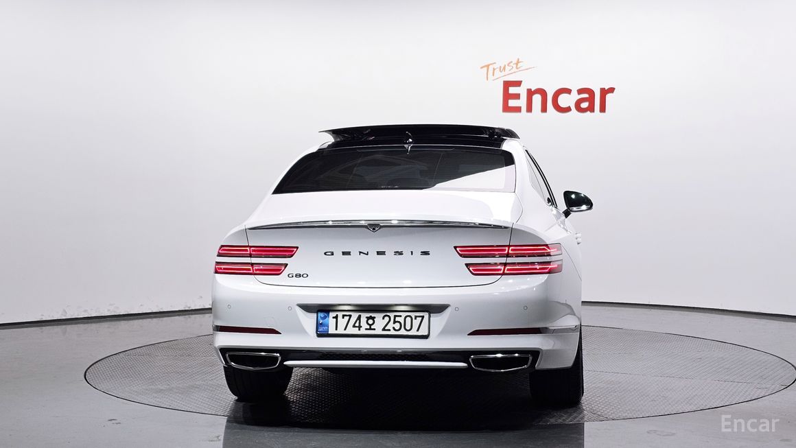 Genesis G80 - фото 3