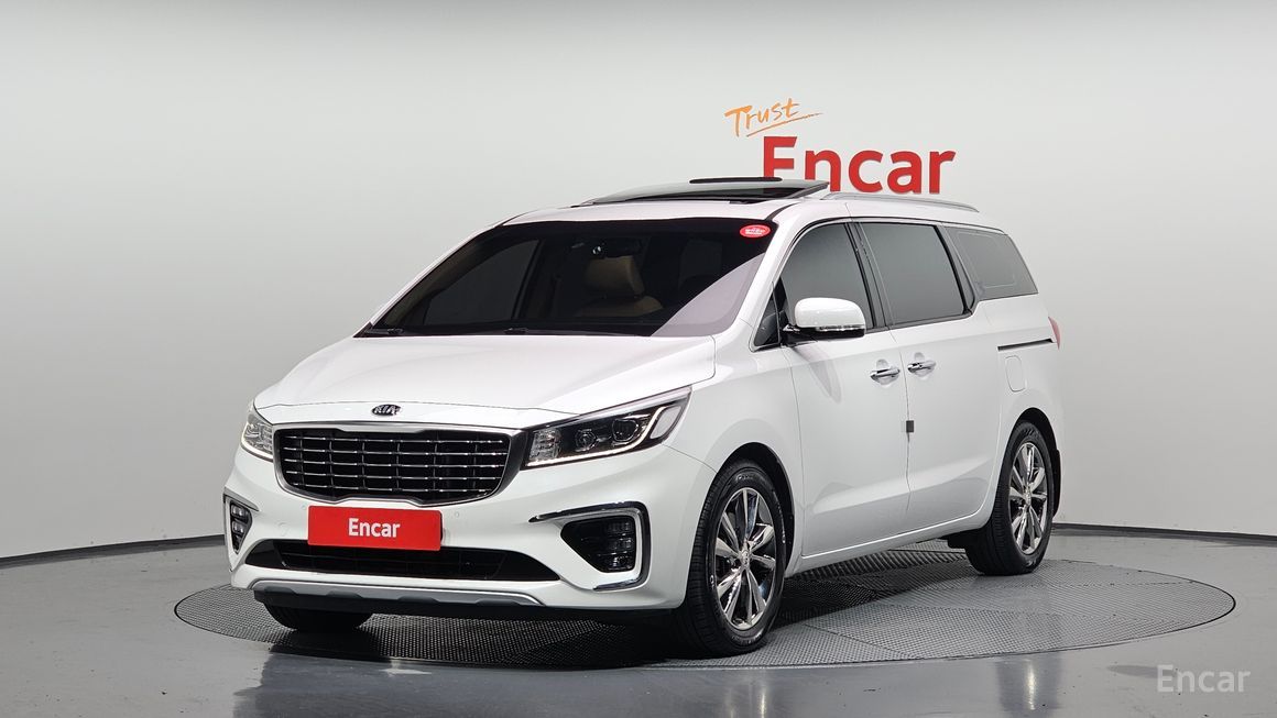 Kia Carnival - фото 0