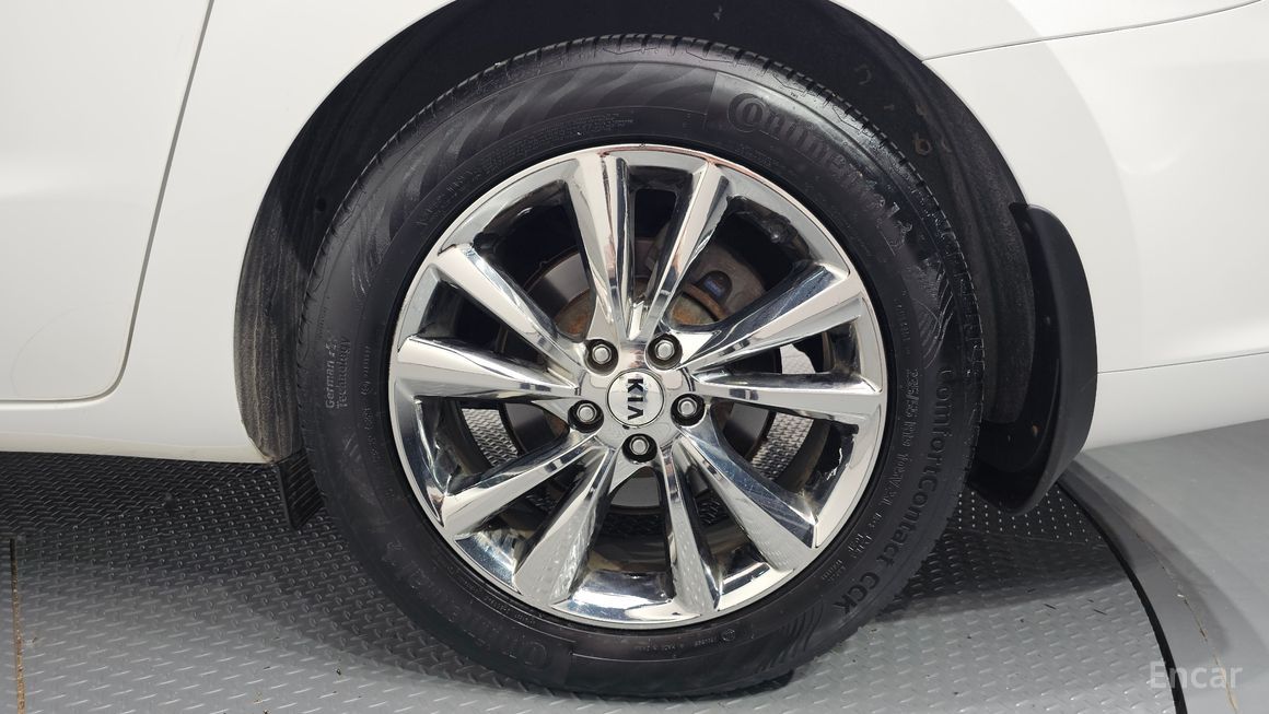 Kia Carnival - фото 4