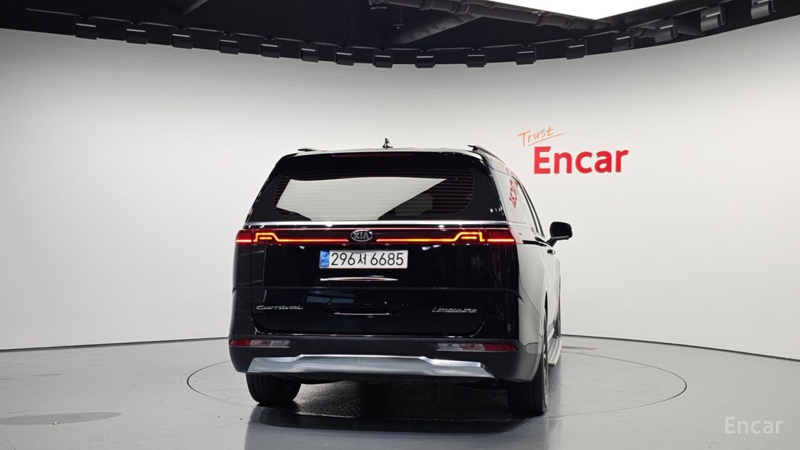 Kia Carnival - фото 3