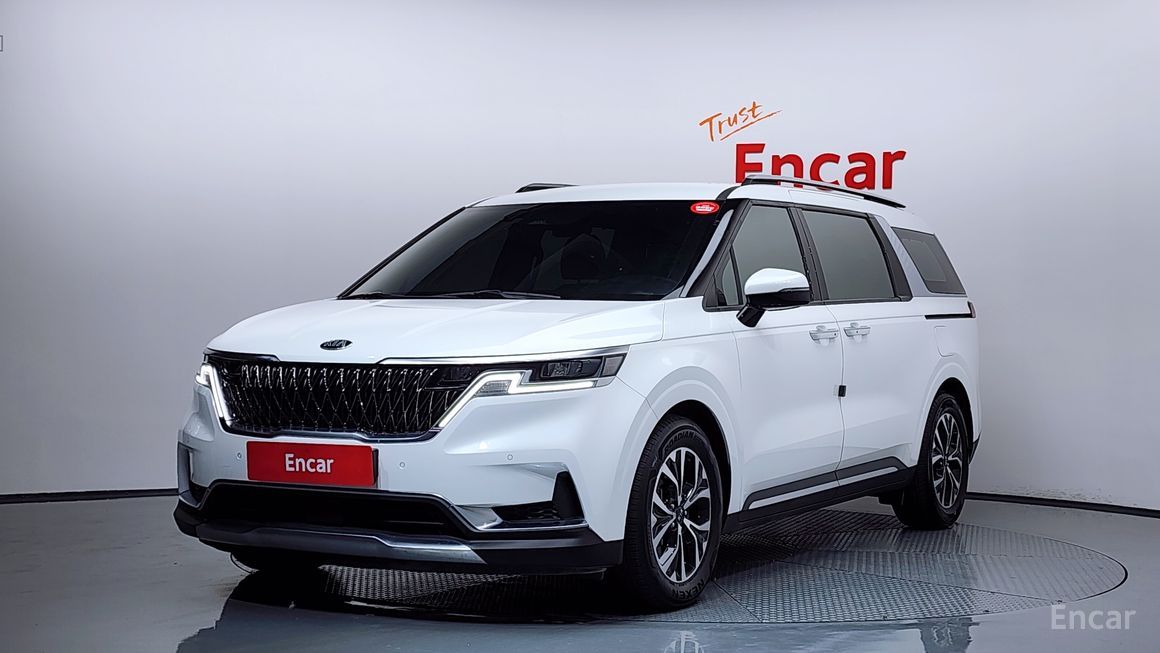 Kia Carnival - фото 0