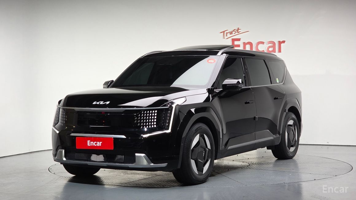 Kia EV9 - фото 0