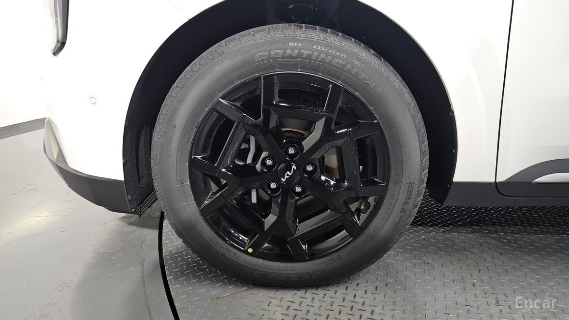 Kia Carnival - фото 4