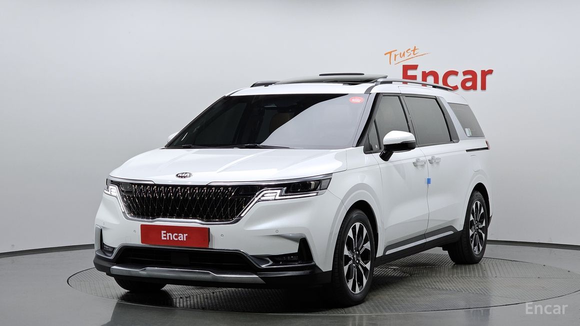 Kia Carnival - фото 0