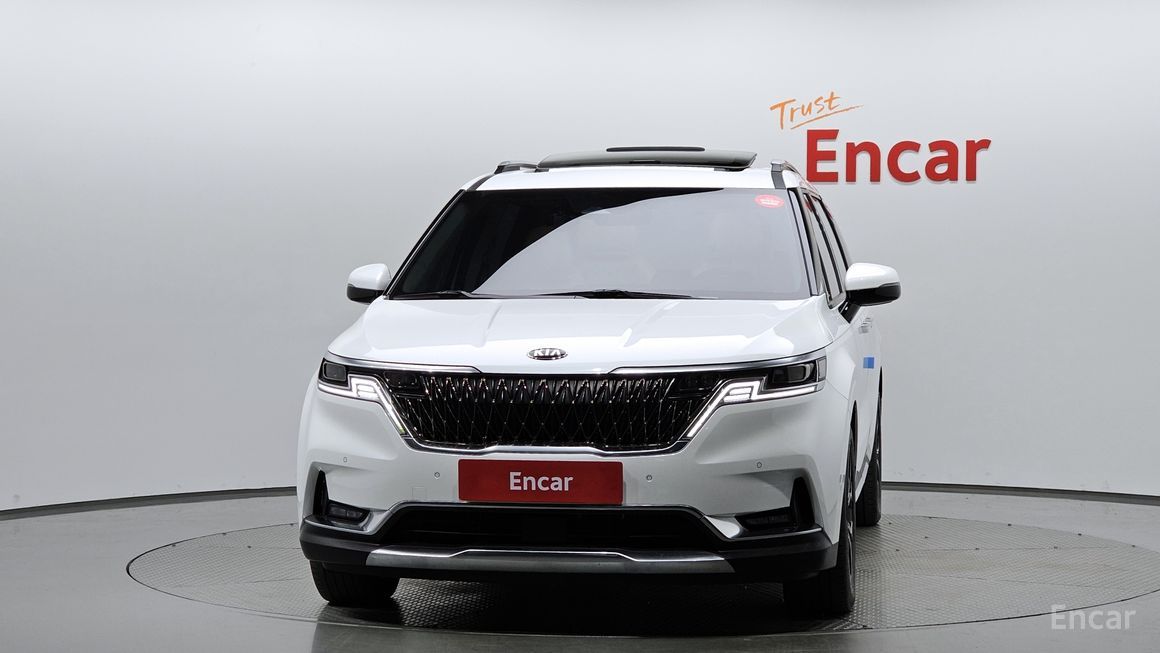 Kia Carnival - фото 2