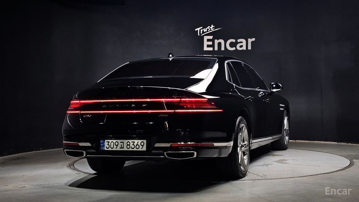 Genesis G90 - фото 1