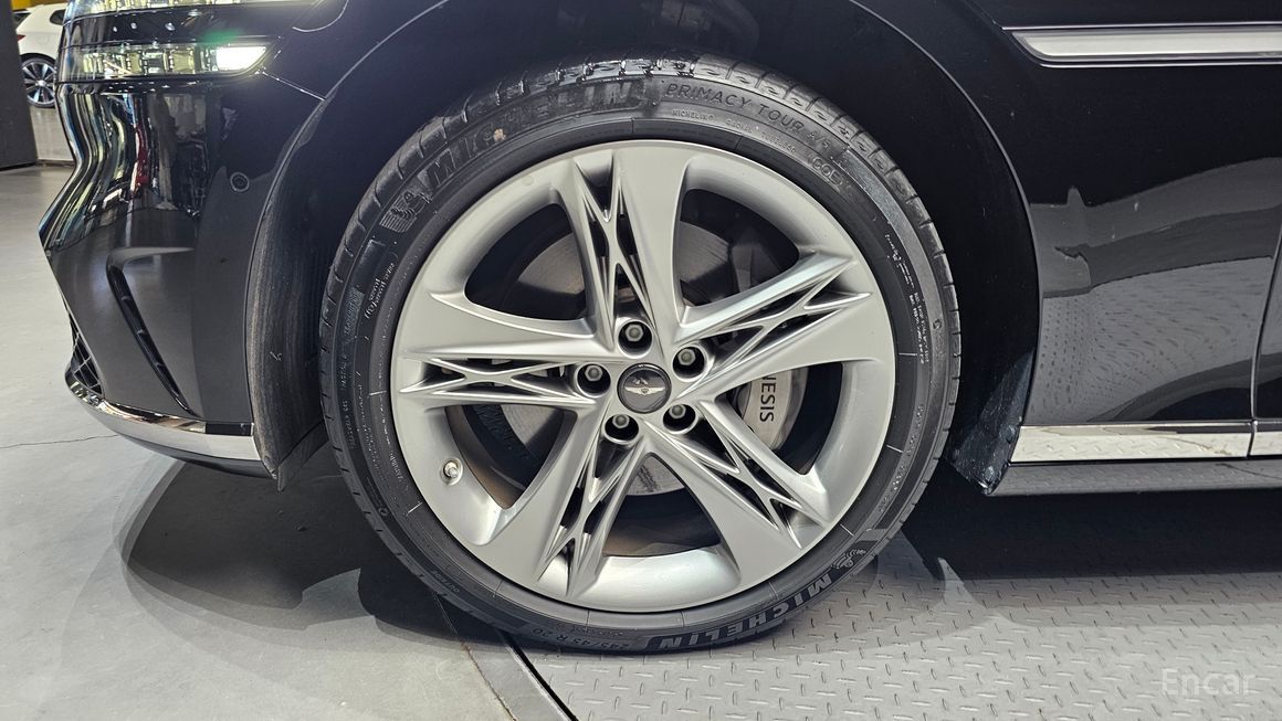 Genesis G90 - фото 4