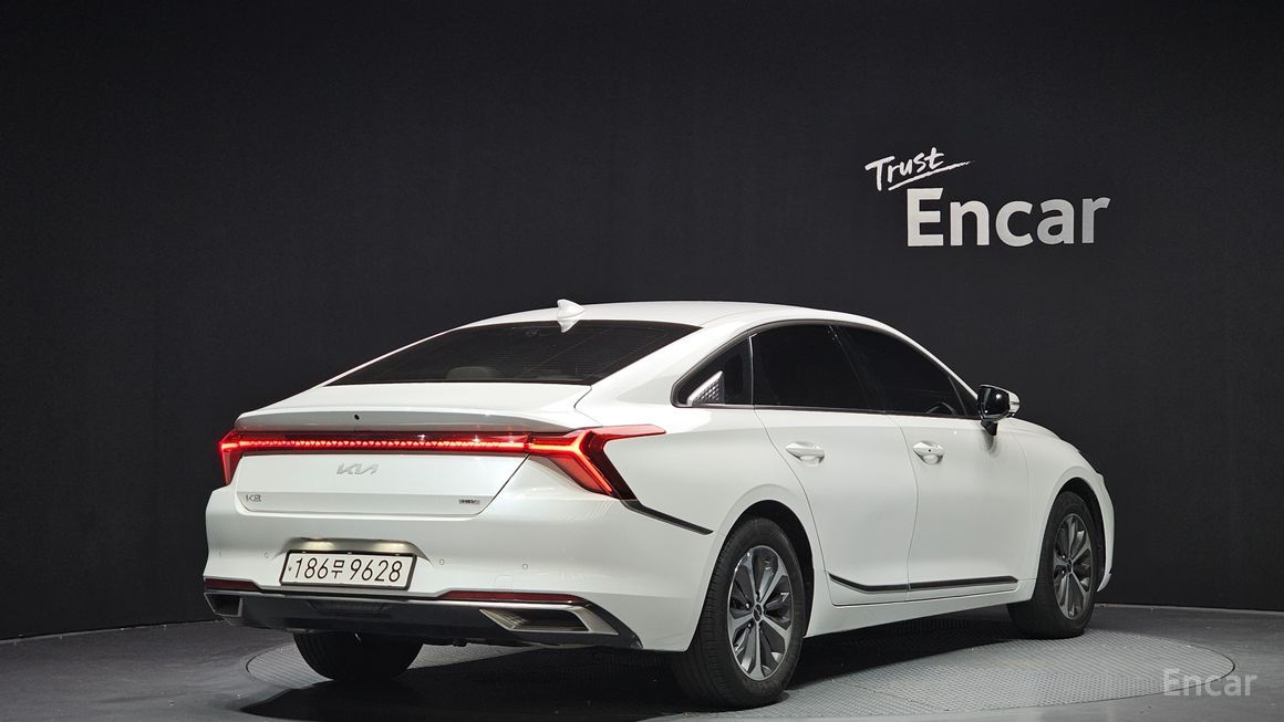 Kia K8 - фото 1