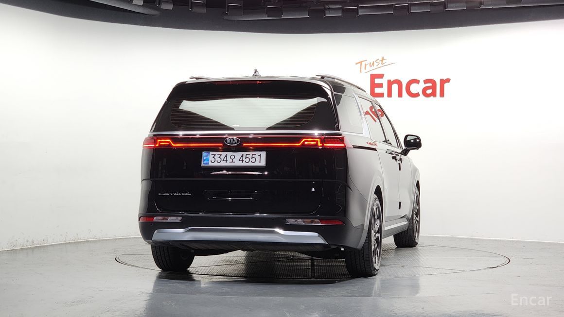 Kia Carnival - фото 3