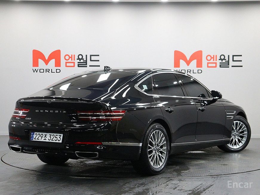 Genesis G80 - фото 2