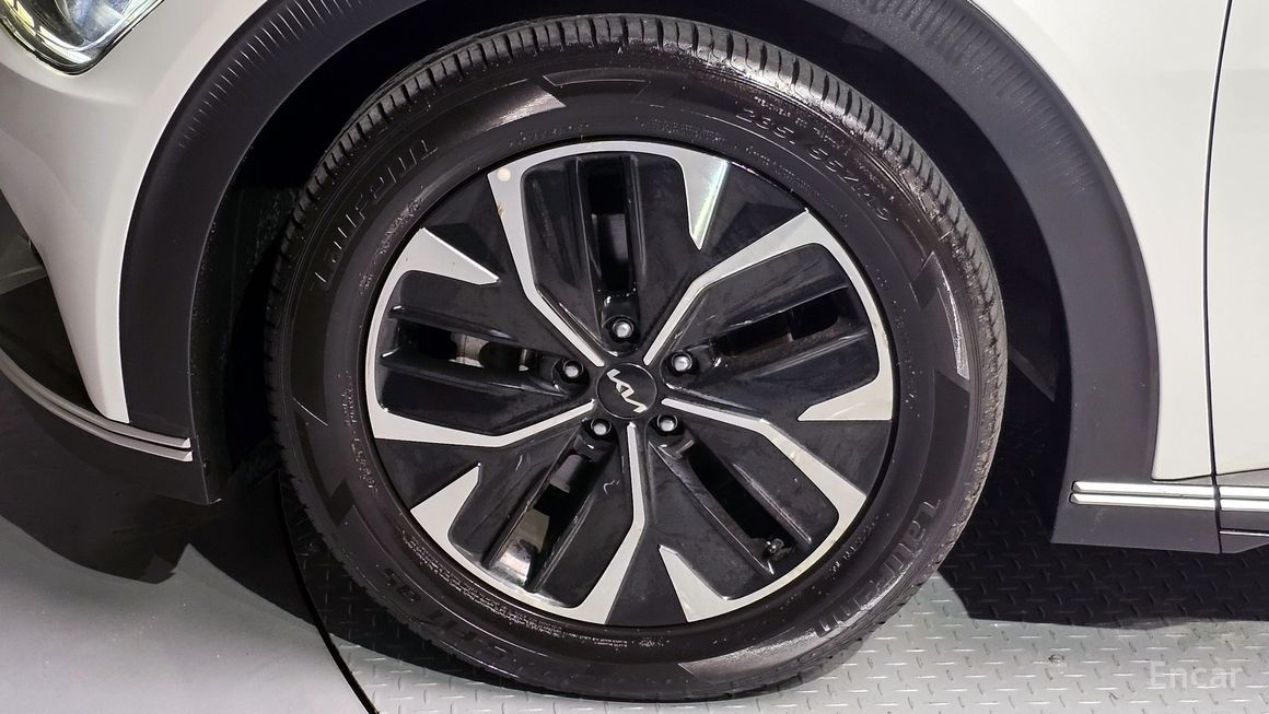 Kia EV6 - фото 4