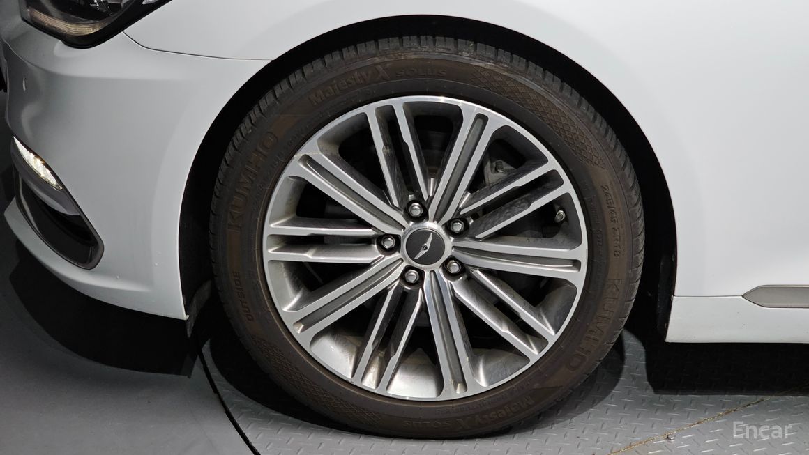 Genesis G80 - фото 4