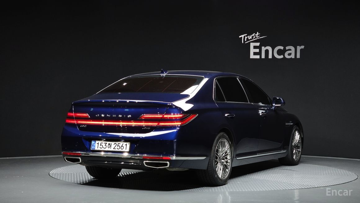Genesis G90 - фото 1