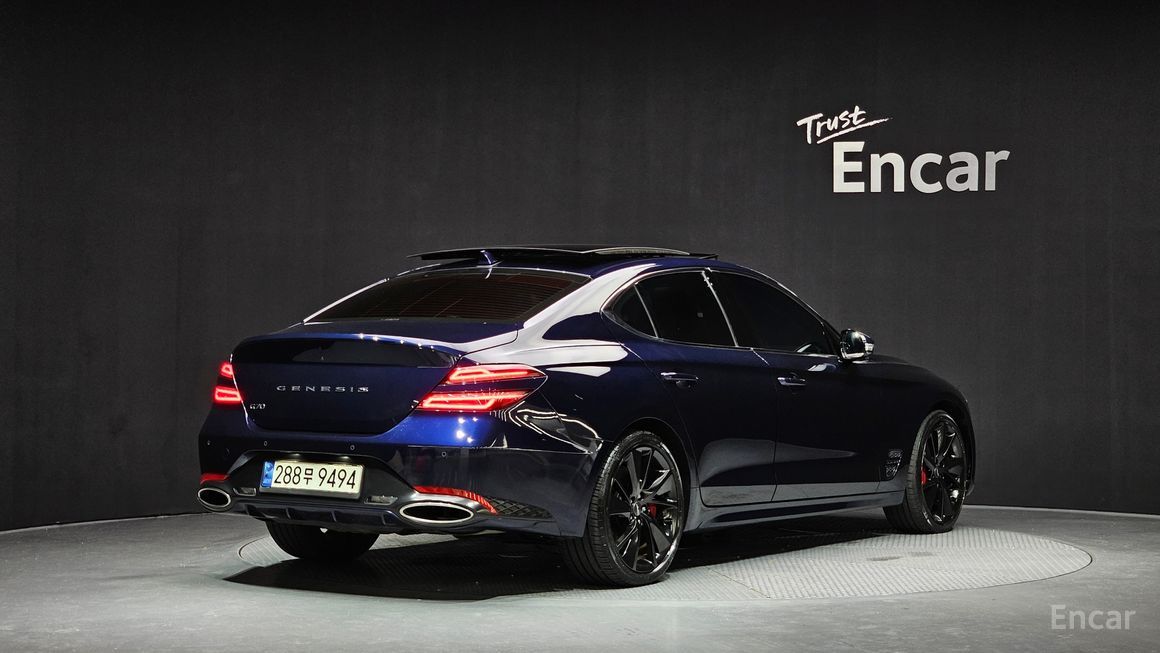 Genesis G70 - фото 1