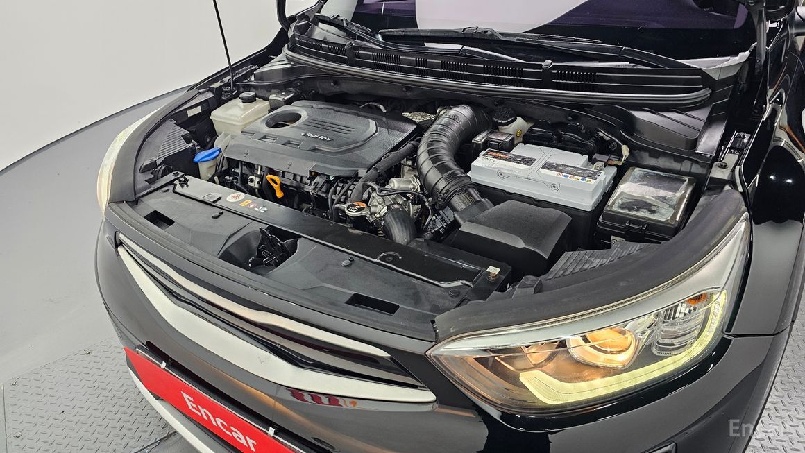 Kia Stonic - фото 5