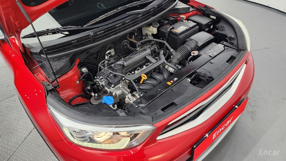 Kia Stonic - фото 5